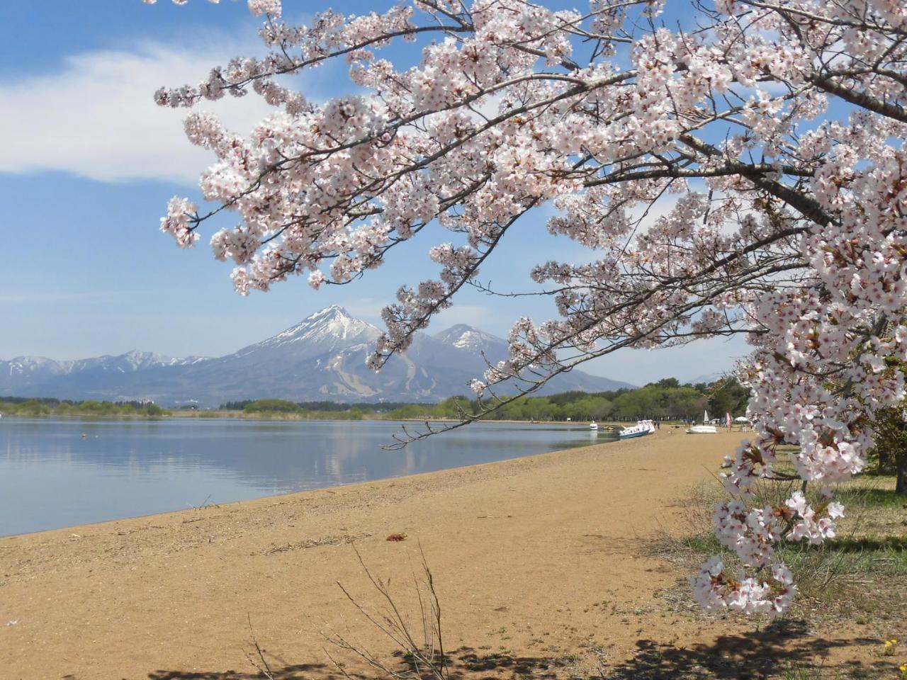 Hotel Lakeside Banko Inawashiro Exterior foto